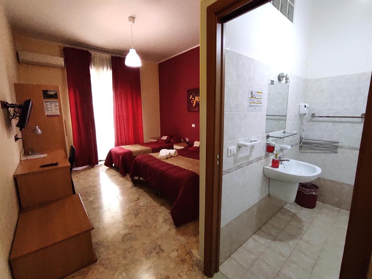 Abacus Hotel Реджо ди Калабрия Екстериор снимка