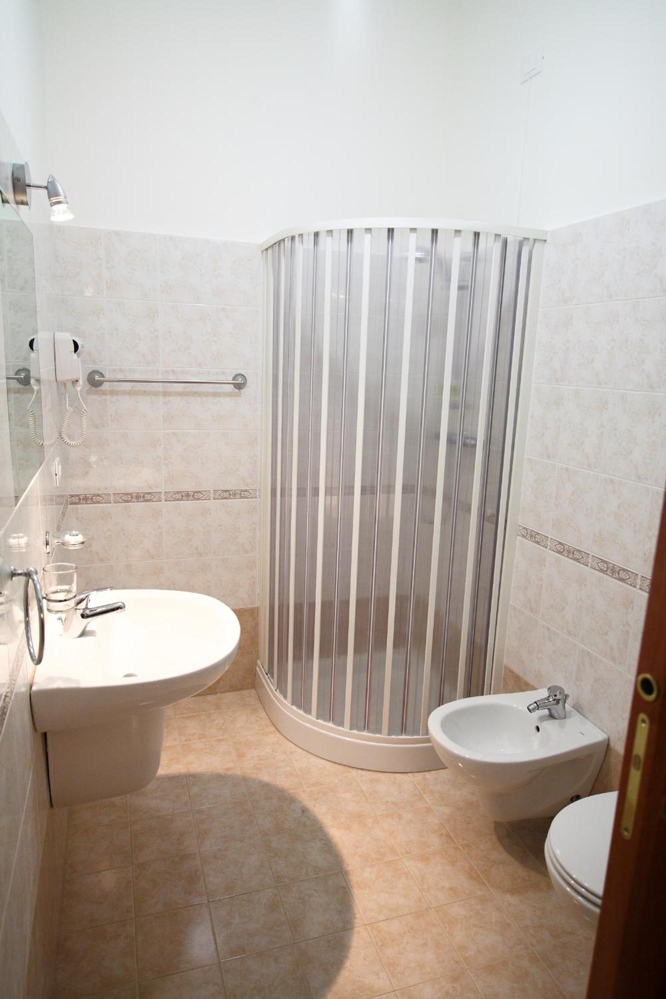 Abacus Hotel Реджо ди Калабрия Екстериор снимка
