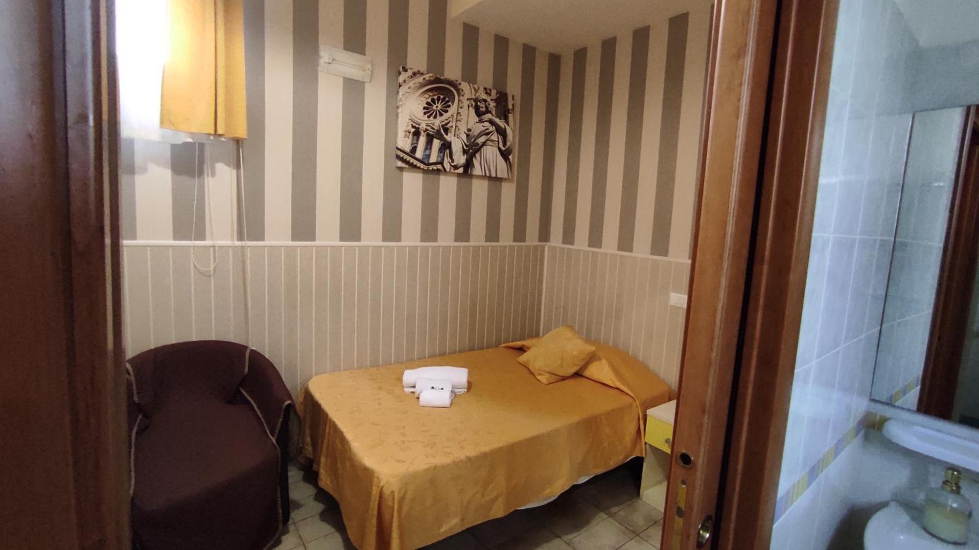 Abacus Hotel Реджо ди Калабрия Стая снимка